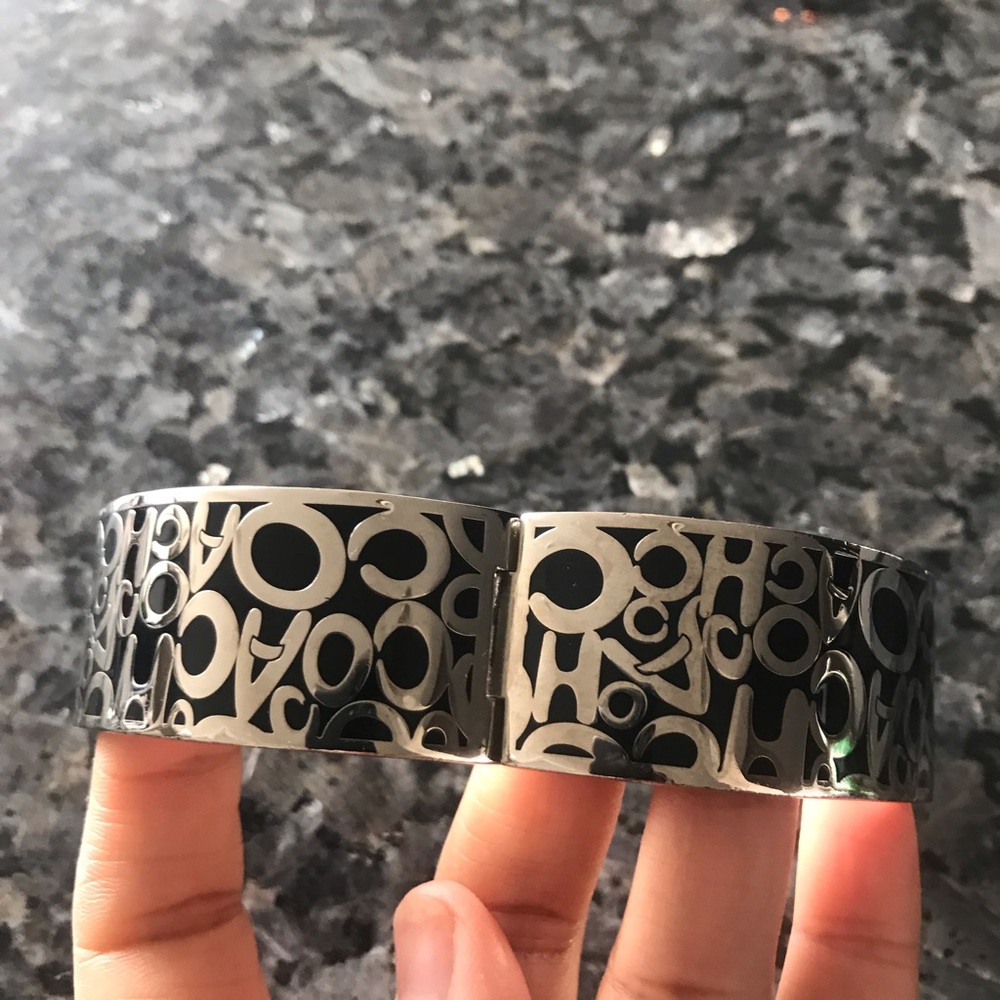 Coach braclet (never worn)